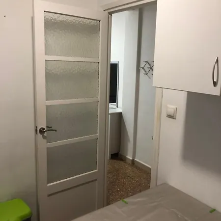 Dos Puerto En Piso Compartido Alloggio in famiglia *